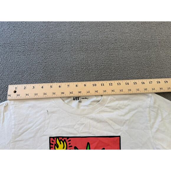 Uniqlo UT Keith Haring XS White Statue of Liberty Graphic Tee - Picture 5 of 12